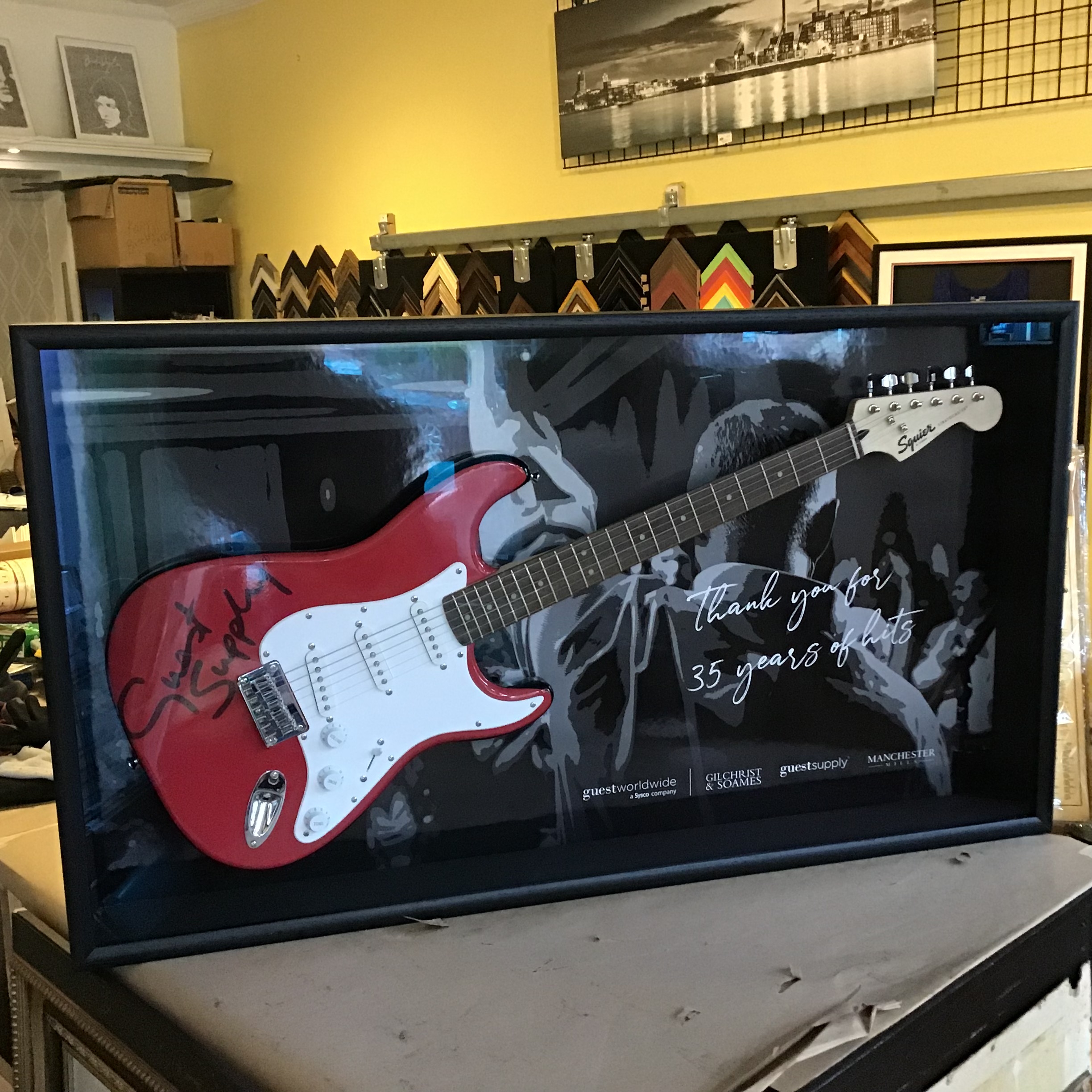 finished guitar frame display box